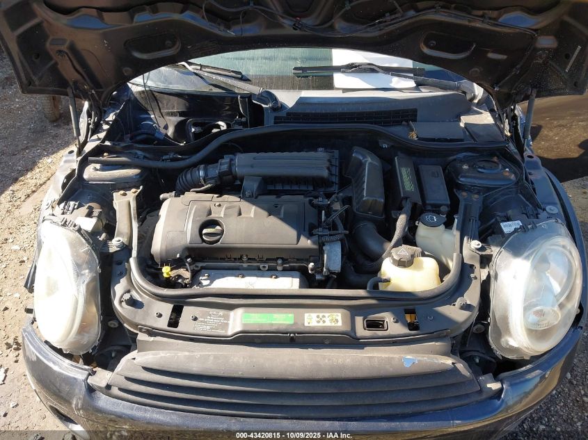 2008 Mini Cooper VIN: WMWMF33588TU68204 Lot: 43420815