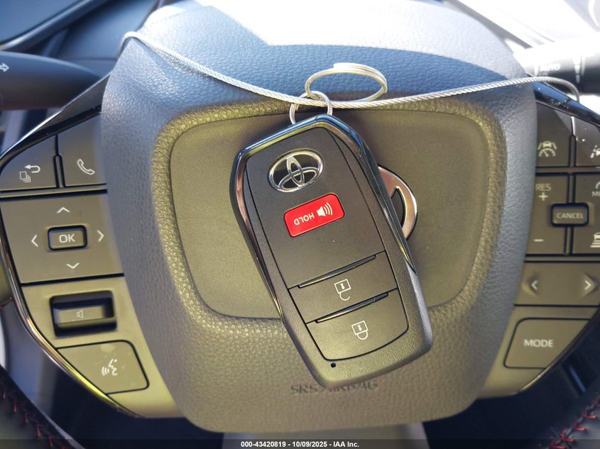 2026 TOYOTA PRIUS PLUG-IN HYBRID XSE JTDACACU2T3054550