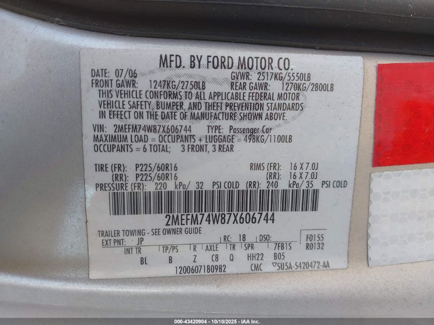 2007 Mercury Grand Marquis Gs VIN: 2MEFM74W87X606744 Lot: 43420904