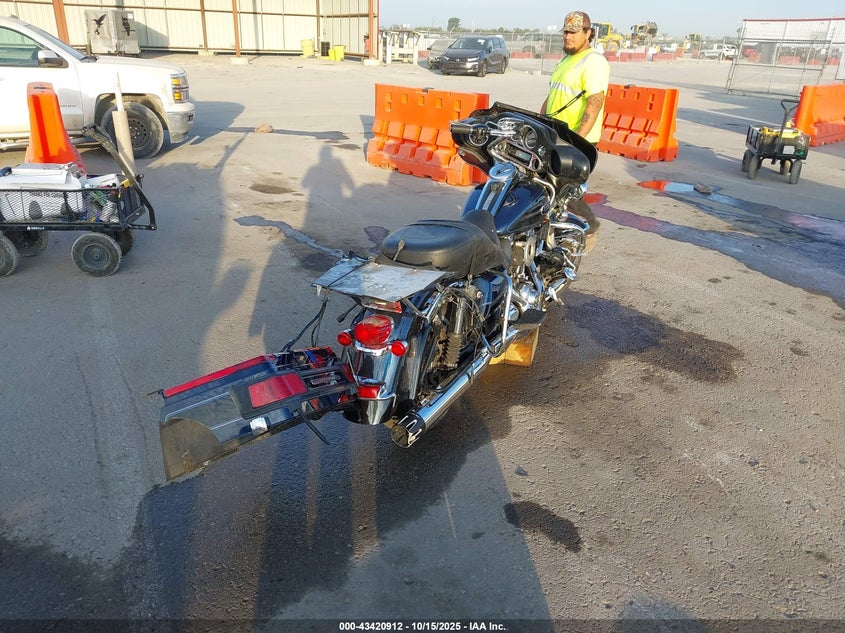 2013 HARLEY-DAVIDSON FLHTCU ULTRA CLASSIC ELECTRA GLD 1HD1FCM16DB694516