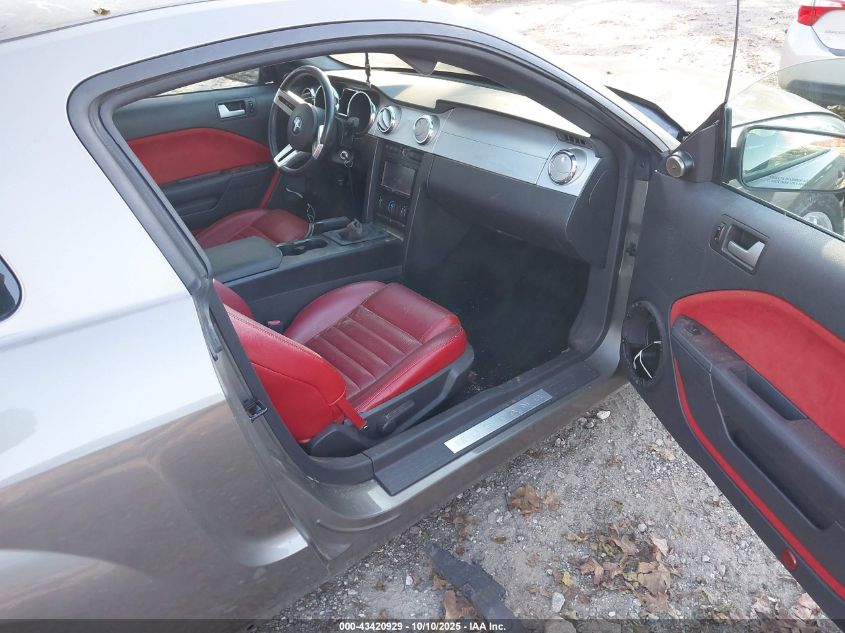 2005 Ford Mustang Gt Deluxe/Gt Premium VIN: 1ZVHT82H055193169 Lot: 43420929