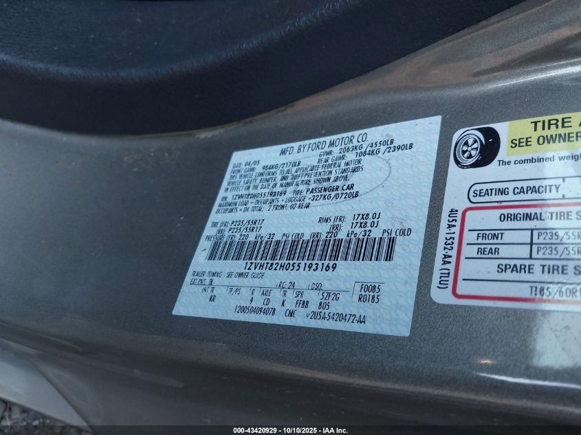 2005 Ford Mustang Gt Deluxe/Gt Premium VIN: 1ZVHT82H055193169 Lot: 43420929