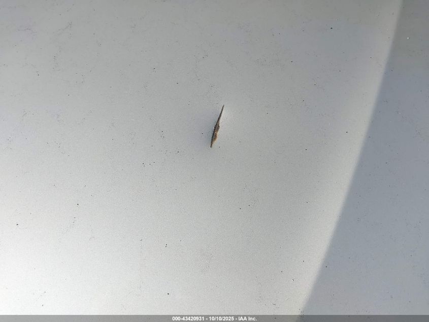 2000 Mazda Protege Dx/Lx VIN: JM1BJ2221Y0289272 Lot: 43420931