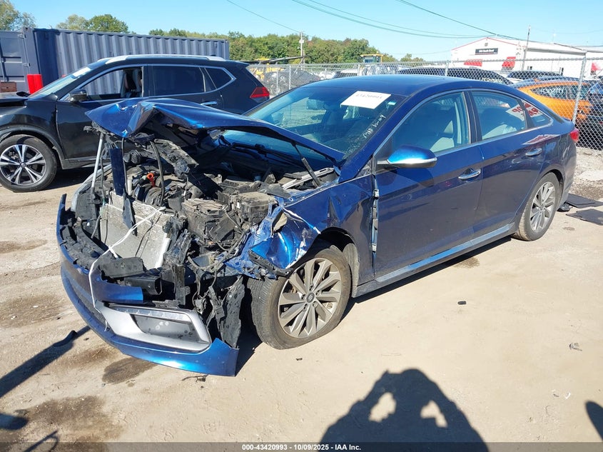 5NPE34AFXHH535410 2017 HYUNDAI SONATA photo no. 2