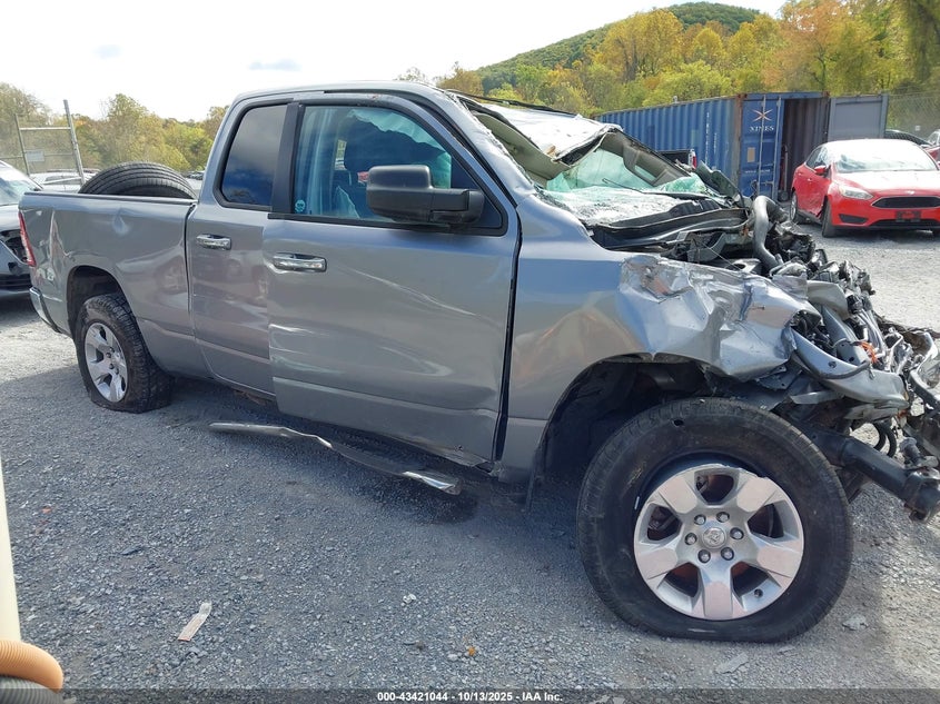 RAM 1500 BIG HORN 4X4 6 4 BOX