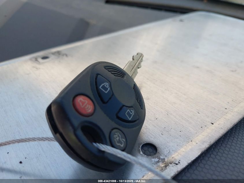 2012 Ford Escape Xlt VIN: 1FMCU9D70CKC84179 Lot: 43421086