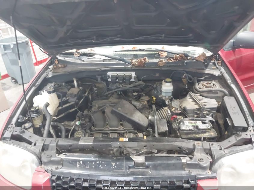 2005 Ford Escape Limited VIN: 1FMYU94175KC52348 Lot: 43421104