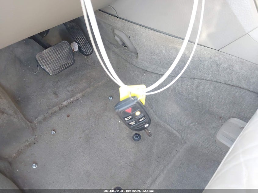 2004 Volvo Xc90 2.5T Awd VIN: YV1CZ59H141123972 Lot: 43421108