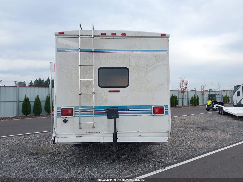 2000 Ford E-350 Cutaway Standard VIN: 1FDWE35S6YHA10208 Lot: 43421169