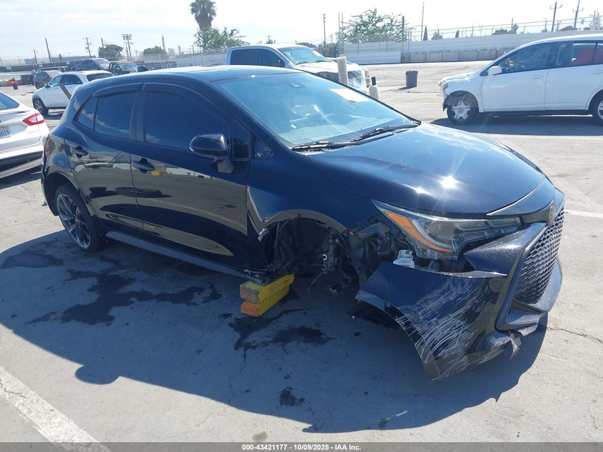 TOYOTA COROLLA SE NIGHTSHADE EDITION