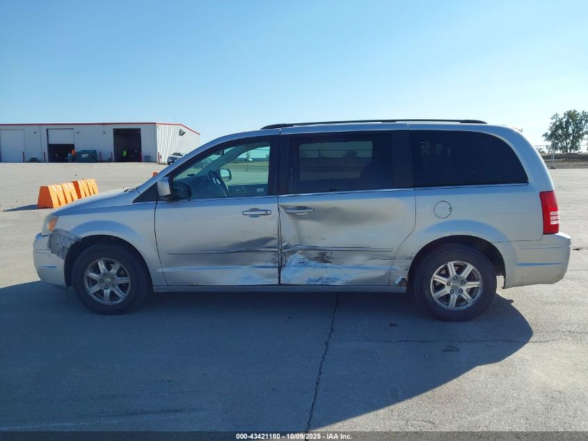 2008 Chrysler Town & Country Touring VIN: 2A8HR54P18R799830 Lot: 43421180