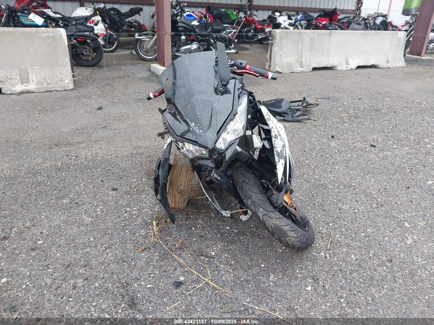 ML5EXEM1XNDA59720 2022 KAWASAKI NINJA photo no. 5