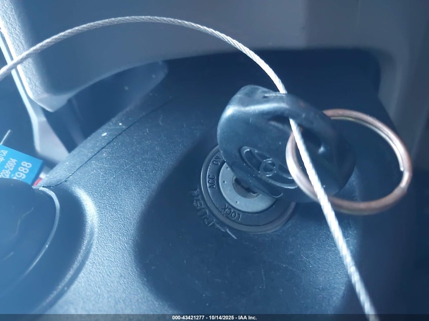 2013 TOYOTA 4RUNNER SR5 JTEZU5JR7D5054048