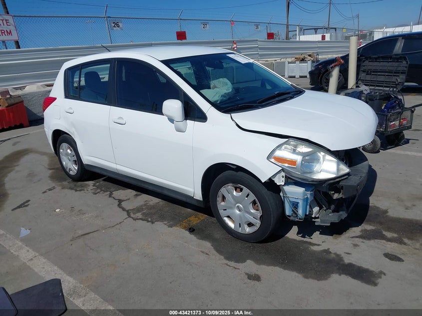 NISSAN VERSA 1.8S