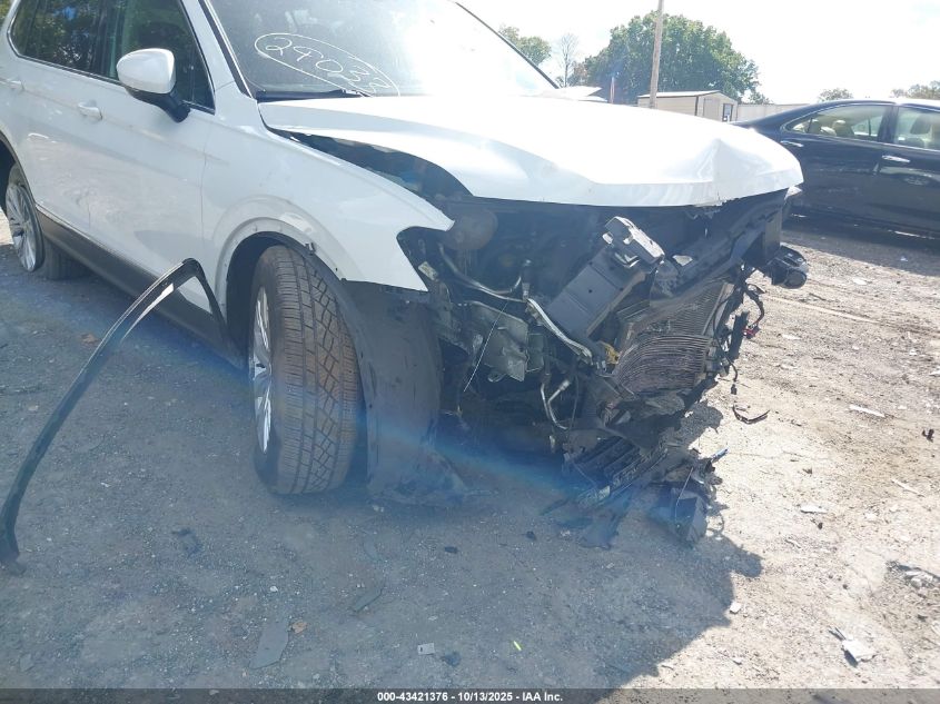 2018 Volkswagen Tiguan 2.0T Se/2.0T Sel VIN: 3VV2B7AX7JM073986 Lot: 43421376