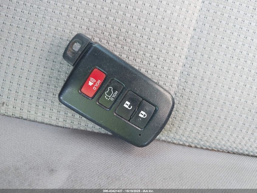 2018 Toyota Rav4 Xle VIN: 2T3WFREV5JW464867 Lot: 43421437