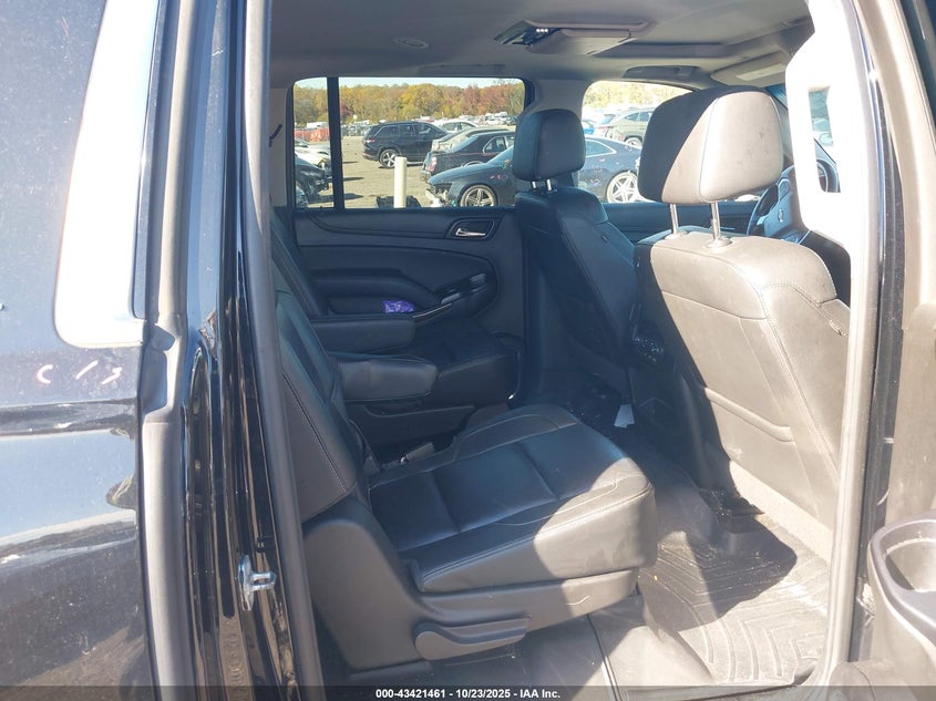 2017 CHEVROLET SUBURBAN LT 1GNSKHKCXHR369343