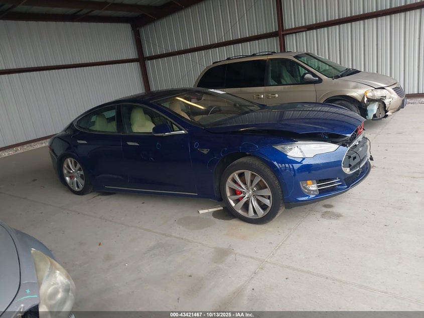 2015 Tesla Model S 85D/P85D VIN: 5YJSA1H48FF088454 Lot: 43421467