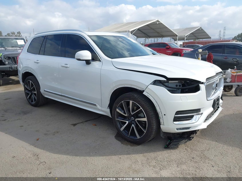 VOLVO XC90 B5 PLUS BRIGHT THEME