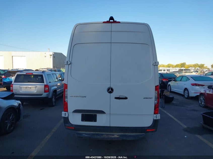 2023 Mercedes-Benz Sprinter 2500 High Roof 4-Cyl Gas VIN: W1Y40CHY0PT137084 Lot: 43421580