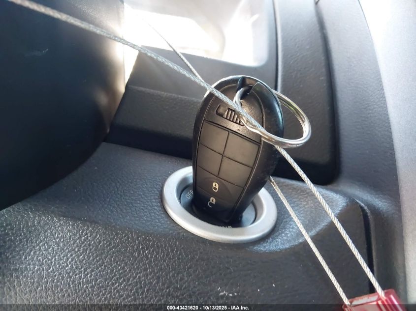 2021 Ram 1500 Classic Express 4X2 6'4 Box VIN: 3C6JR6AG5MG504206 Lot: 43421620