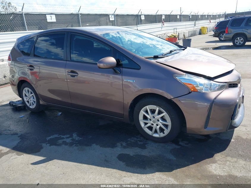 TOYOTA PRIUS V TWO