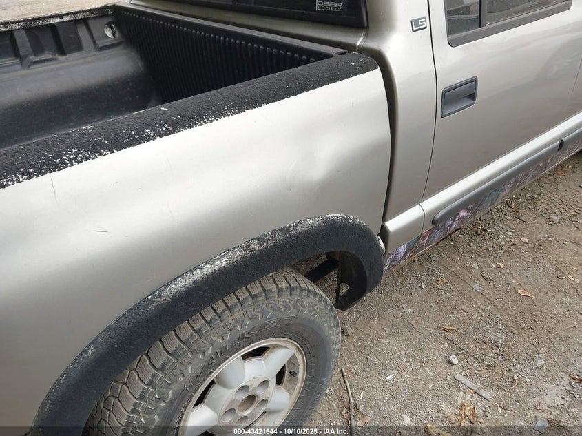 1GCDT13W32K114984 2002 CHEVROLET S-10 PICKUP photo no. 12