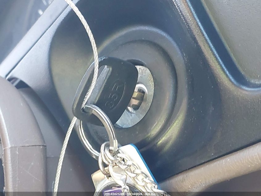 2000 Toyota Tacoma VIN: 5TENL42N6YZ686554 Lot: 43421705