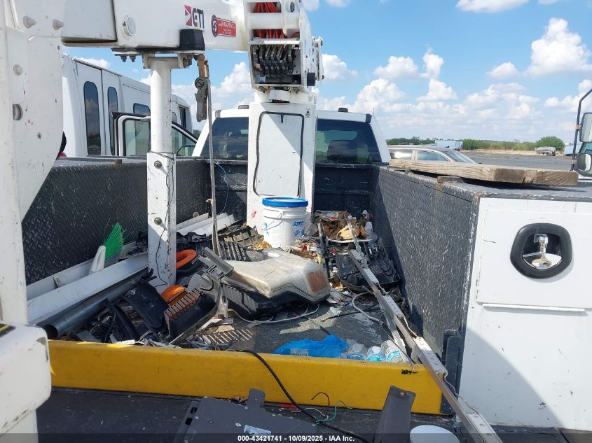 2022 Ford F-550 Chassis Xl VIN: 1FDUF5HTXNEE69078 Lot: 43421741