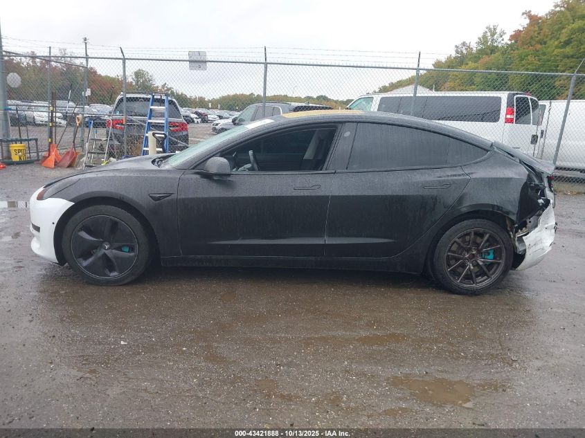 2018 Tesla Model 3 Long Range/Performance VIN: 5YJ3E1EB3JF117637 Lot: 43421888