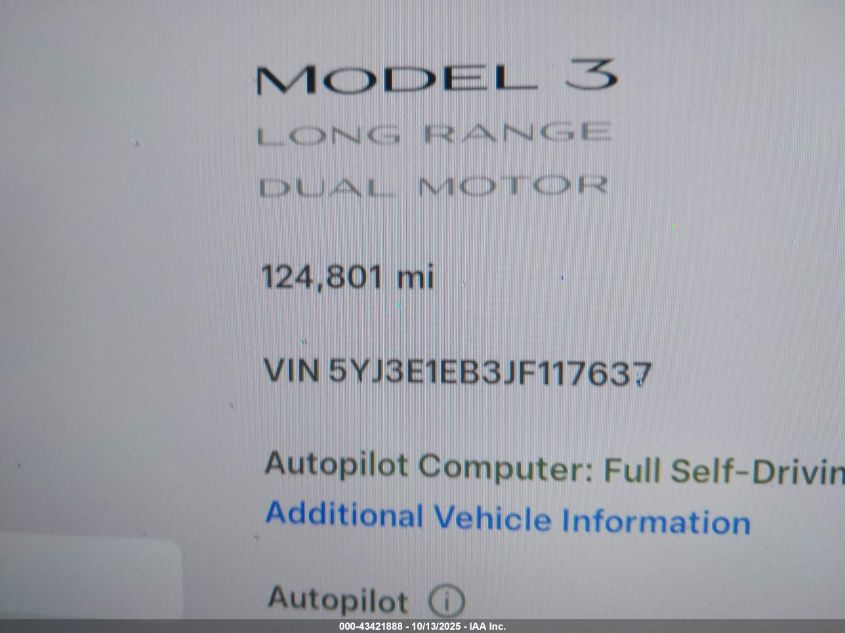 2018 Tesla Model 3 Long Range/Performance VIN: 5YJ3E1EB3JF117637 Lot: 43421888