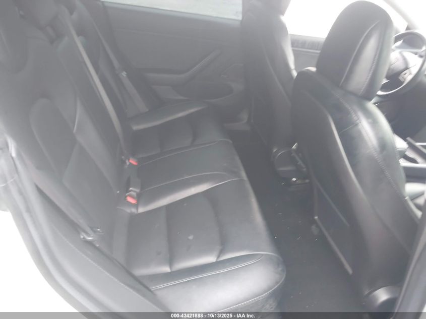 2018 Tesla Model 3 Long Range/Performance VIN: 5YJ3E1EB3JF117637 Lot: 43421888