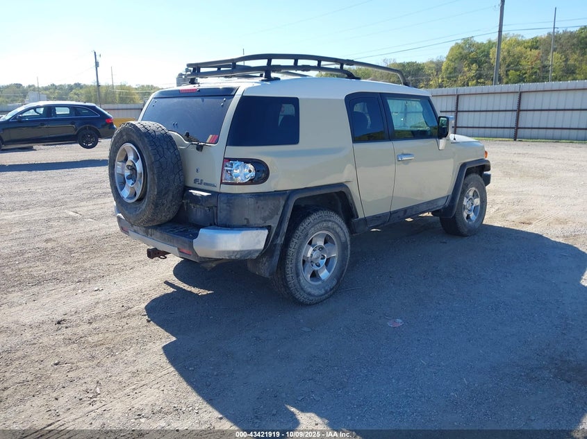 JTEBU11F38K047685 2008 TOYOTA FJ CRUISER photo no. 4