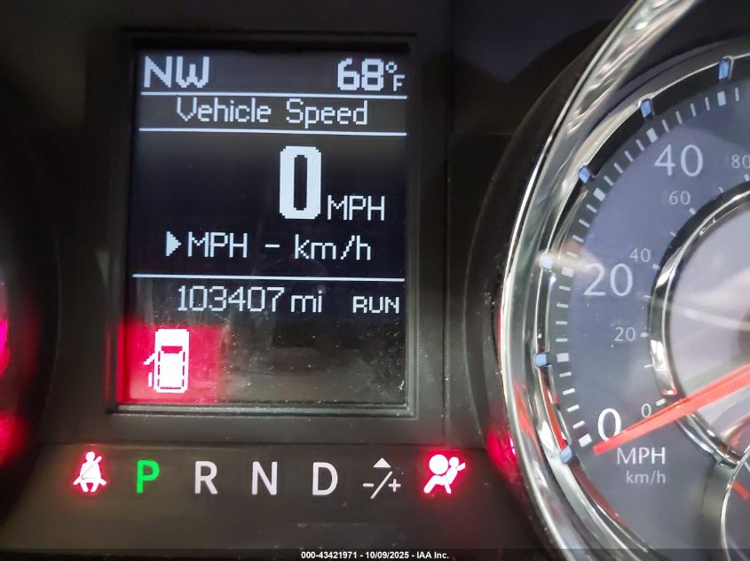 2011 Chrysler Town & Country Touring-L VIN: 2A4RR8DG4BR785340 Lot: 43421971