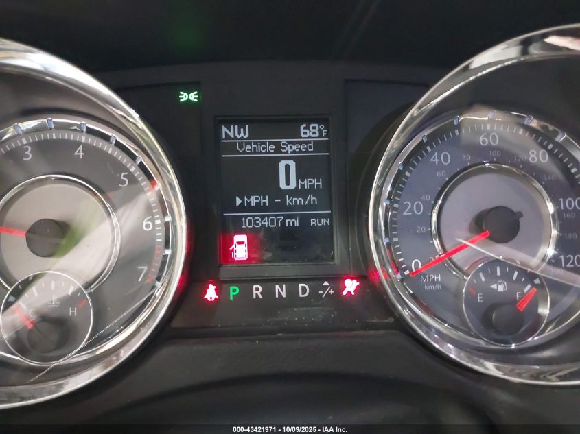 2011 Chrysler Town & Country Touring-L VIN: 2A4RR8DG4BR785340 Lot: 43421971