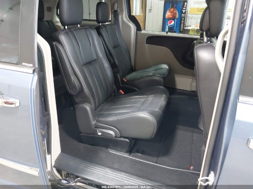 2011 Chrysler Town & Country Touring-L VIN: 2A4RR8DG4BR785340 Lot: 43421971