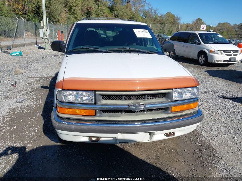 2000 Chevrolet Blazer Ls VIN: 1GNDT13W6Y2393525 Lot: 43421978