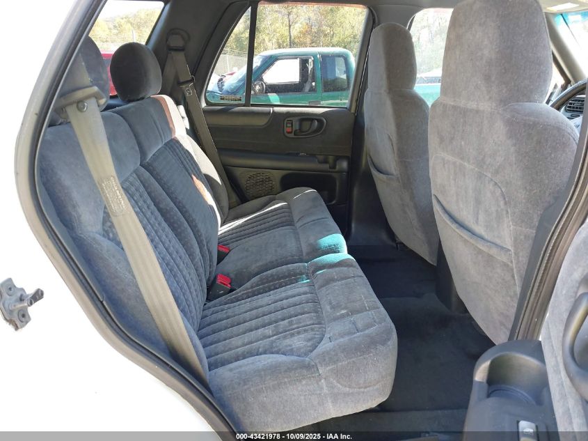 2000 Chevrolet Blazer Ls VIN: 1GNDT13W6Y2393525 Lot: 43421978