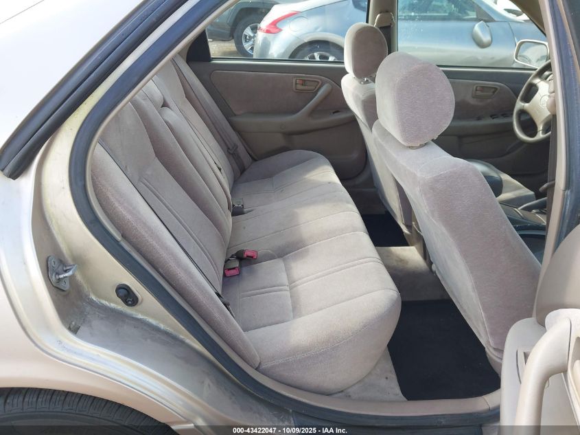 1998 Toyota Camry Le VIN: JT2BG22K0W0159455 Lot: 43422047