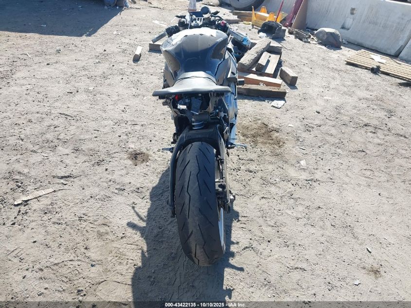 2016 Yamaha Yzfr1 C VIN: JYARN39Y4GA001090 Lot: 43422135