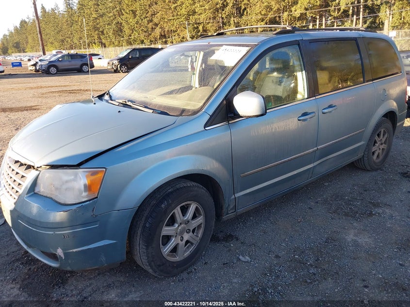 2A4RR5D14AR451415 2010 CHRYSLER TOWN & COUNTRY photo no. 2