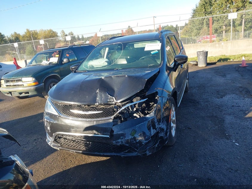 2017 Chrysler Pacifica Touring-L VIN: 2C4RC1BG1HR816344 Lot: 43422224