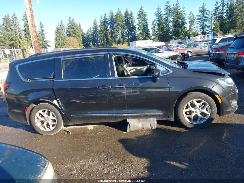 2017 Chrysler Pacifica Touring-L VIN: 2C4RC1BG1HR816344 Lot: 43422224