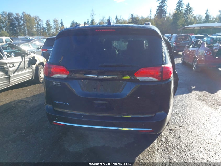 2017 Chrysler Pacifica Touring-L VIN: 2C4RC1BG1HR816344 Lot: 43422224