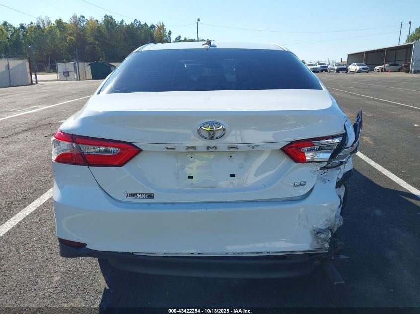 2018 Toyota Camry Le VIN: 4T1B11HK3JU113450 Lot: 43422254