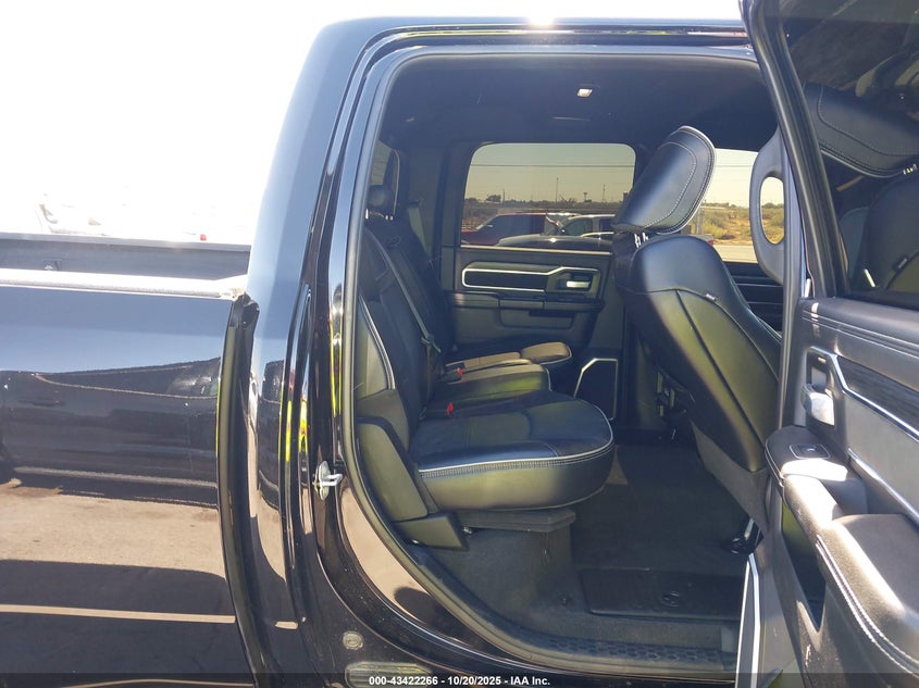 2024 RAM 2500 LARAMIE  4X4 6'4 BOX 3C6UR5FL7RG203490