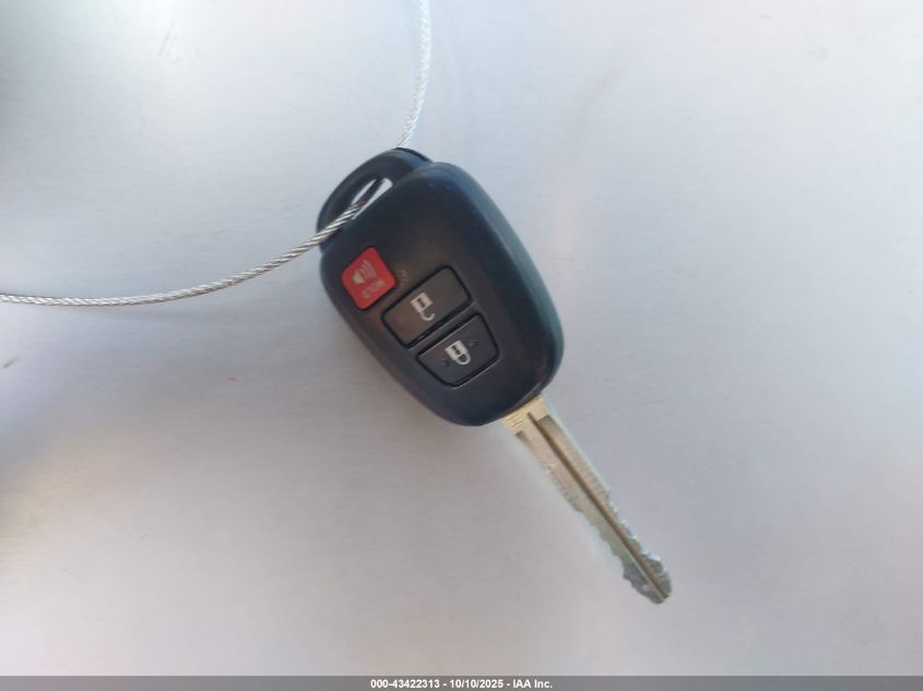 2017 Toyota Highlander Le VIN: 5TDZARFH7HS032281 Lot: 43422313