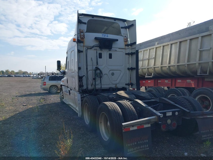 2016 Freightliner Cascadia 125