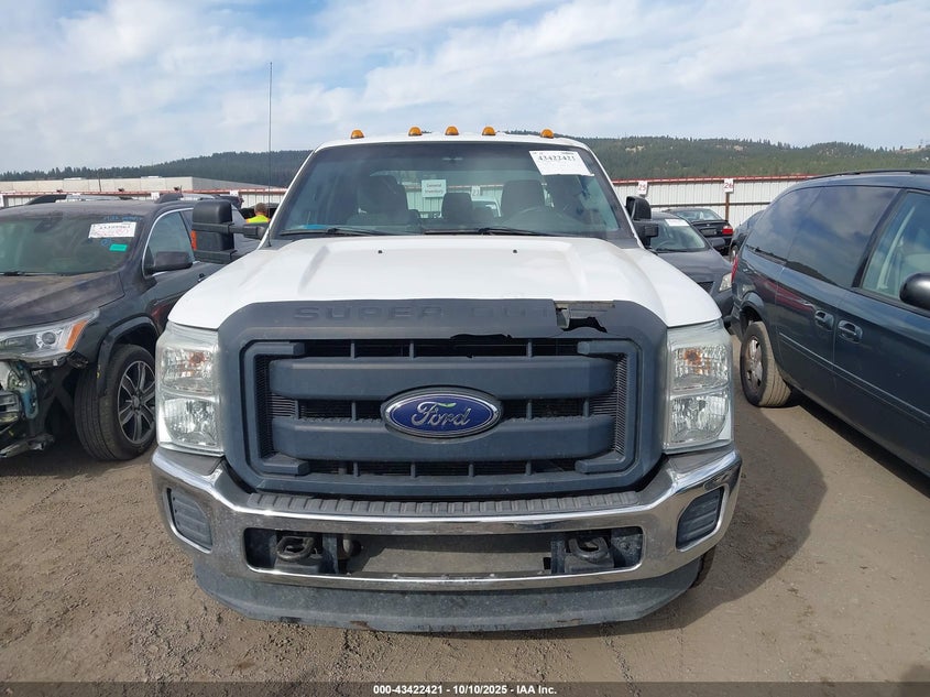 2015 Ford F-350 Chassis Xl VIN: 1FD8W3HT5FEA54144 Lot: 43422421