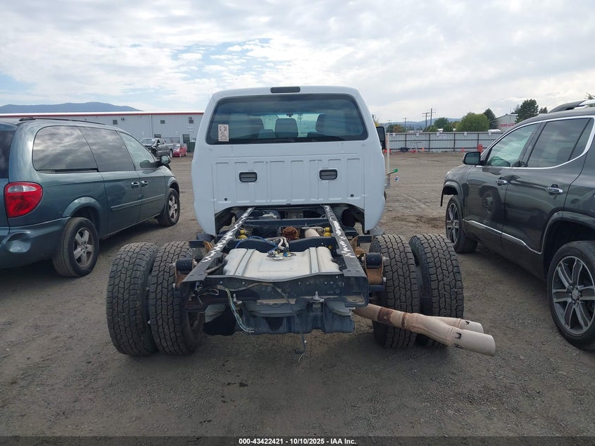 2015 Ford F-350 Chassis Xl VIN: 1FD8W3HT5FEA54144 Lot: 43422421